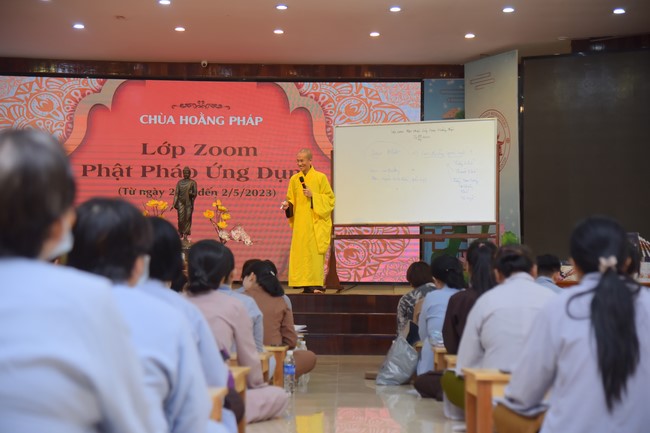 Dharma talk  A short - term vacation in the 1st day practice