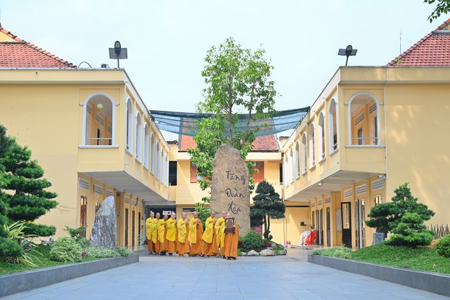 Wedding Ceremony at the pagoda