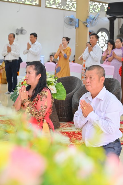 Wedding Ceremony at the pagoda