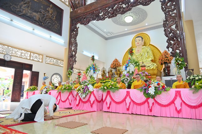 Wedding Ceremony at the pagoda