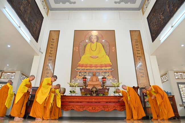 Wedding Ceremony at the pagoda