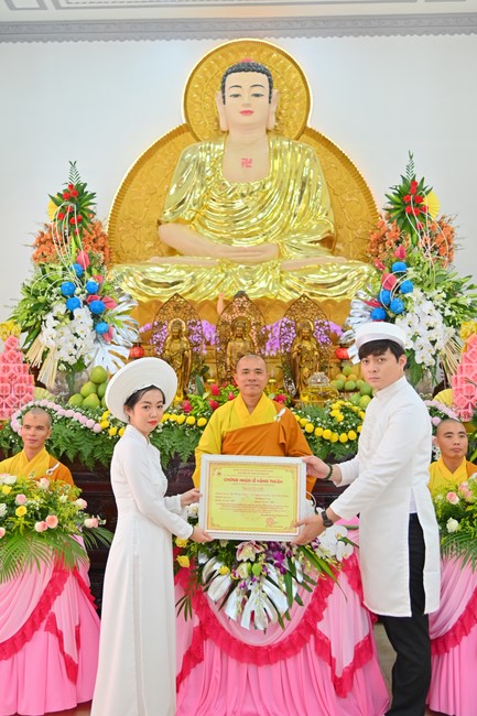Wedding Ceremony at the pagoda