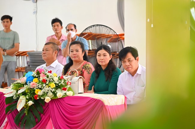 Wedding Ceremony at the pagoda