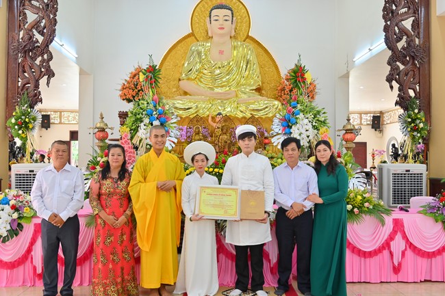 Wedding Ceremony at the pagoda
