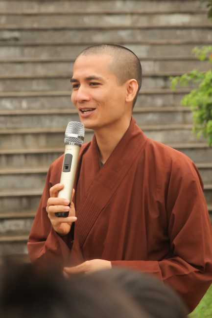 Youth towards Buddhism Retreat at Giai Lam pagoda, Ha Tinh