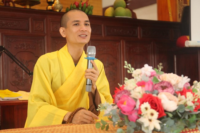 Youth towards Buddhism Retreat at Giai Lam pagoda, Ha Tinh