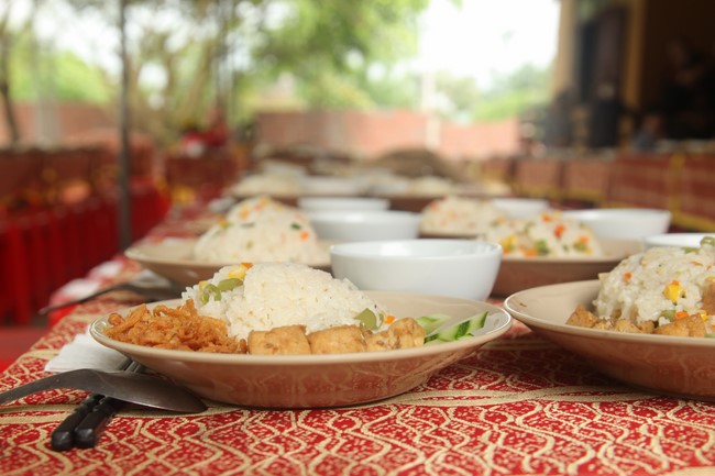 Youth towards Buddhism Retreat at Giai Lam pagoda, Ha Tinh