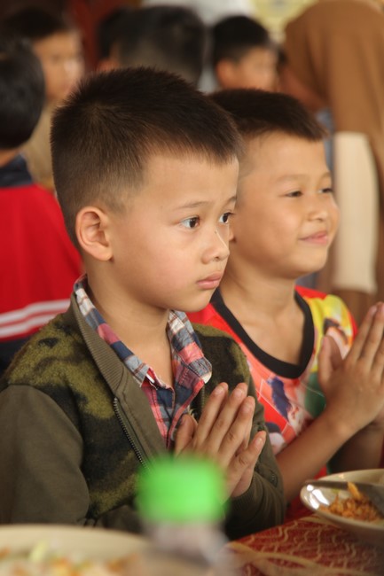 Youth towards Buddhism Retreat at Giai Lam pagoda, Ha Tinh