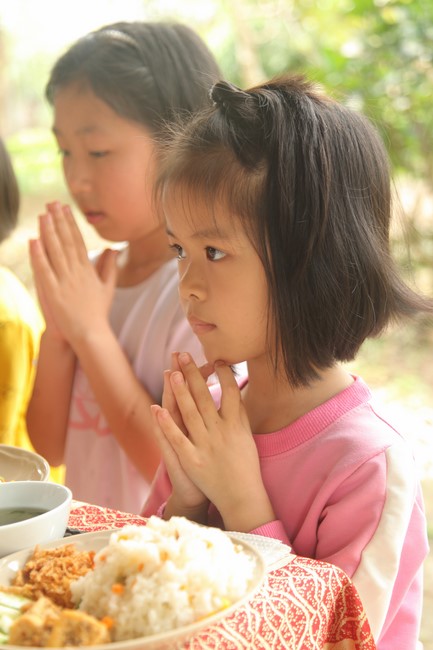 Youth towards Buddhism Retreat at Giai Lam pagoda, Ha Tinh