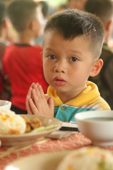 Youth towards Buddhism Retreat at Giai Lam pagoda, Ha Tinh
