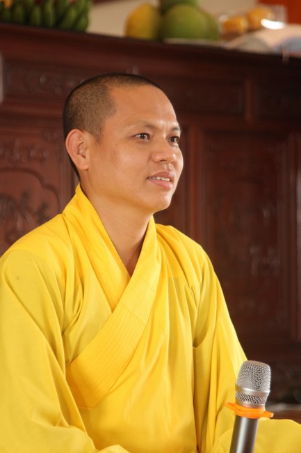 Youth towards Buddhism Retreat at Giai Lam pagoda, Ha Tinh