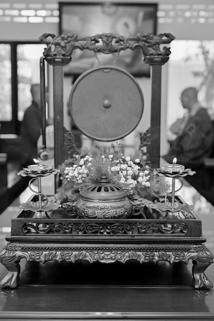 Visit and preach a Dharma talk at Hoang Phap pagoda of Ven. Pomnyun Sunim and Sr Giac Le Hieu