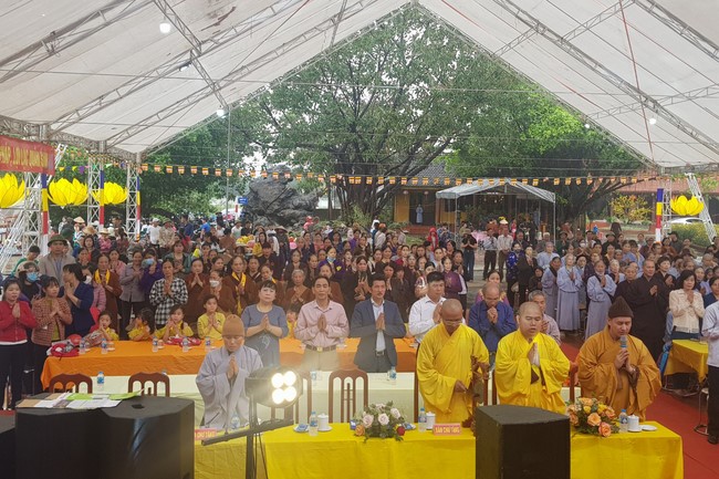 Chùa Cổ Tân - Hải Dương: Lễ hội truyền thống và đêm Hội hoa đăng cầu an