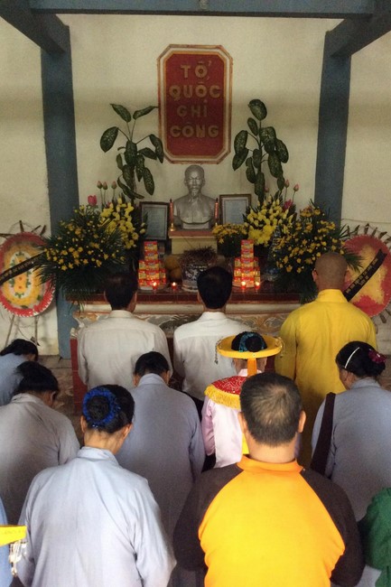 Chùa Cổ Tân - Hải Dương: Lễ hội truyền thống và đêm Hội hoa đăng cầu an