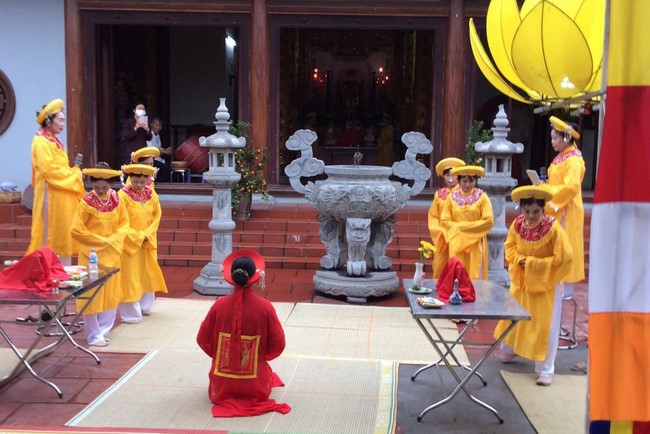 Chùa Cổ Tân - Hải Dương: Lễ hội truyền thống và đêm Hội hoa đăng cầu an