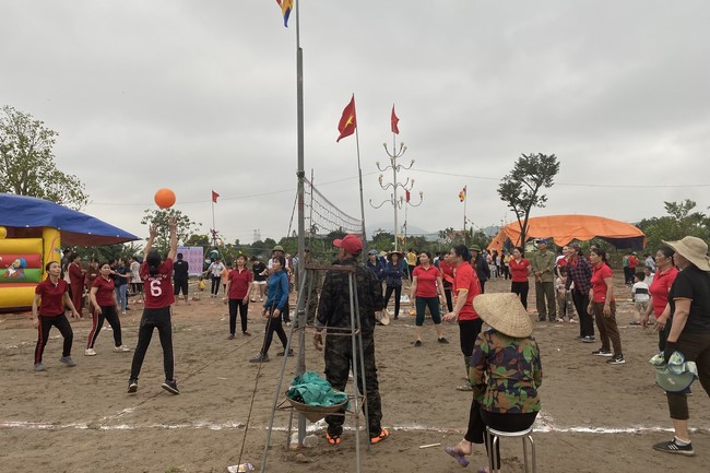 Chùa Cổ Tân - Hải Dương: Lễ hội truyền thống và đêm Hội hoa đăng cầu an