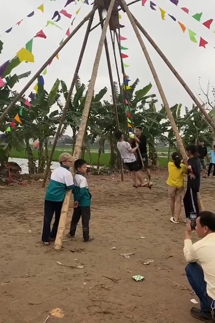 Chùa Cổ Tân - Hải Dương: Lễ hội truyền thống và đêm Hội hoa đăng cầu an