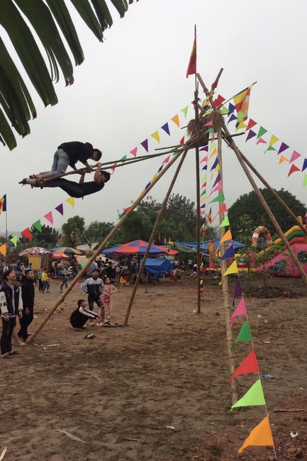 Chùa Cổ Tân - Hải Dương: Lễ hội truyền thống và đêm Hội hoa đăng cầu an