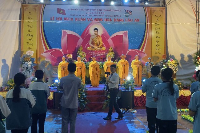 Chùa Cổ Tân - Hải Dương: Lễ hội truyền thống và đêm Hội hoa đăng cầu an