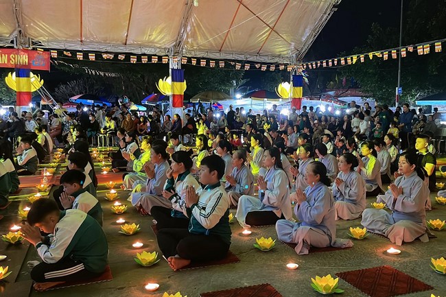 Chùa Cổ Tân - Hải Dương: Lễ hội truyền thống và đêm Hội hoa đăng cầu an