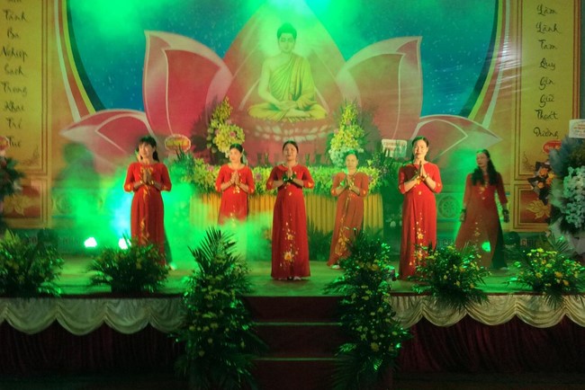 Chùa Cổ Tân - Hải Dương: Lễ hội truyền thống và đêm Hội hoa đăng cầu an