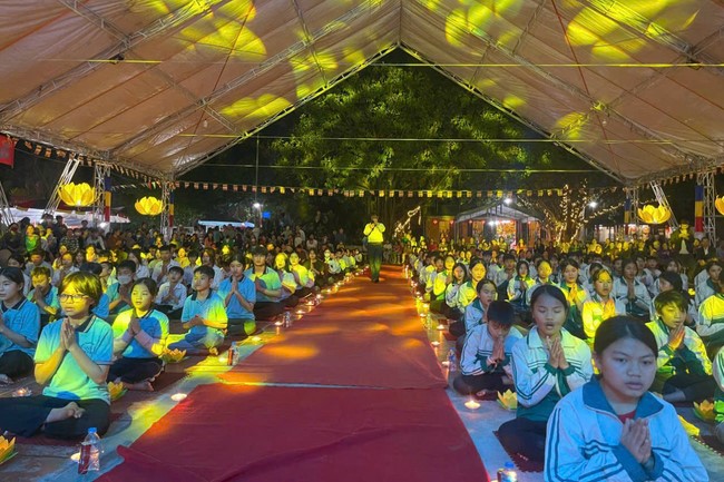 Chùa Cổ Tân - Hải Dương: Lễ hội truyền thống và đêm Hội hoa đăng cầu an