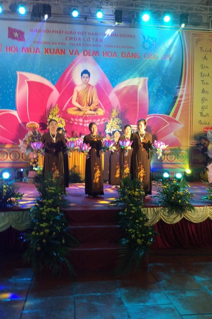 Chùa Cổ Tân - Hải Dương: Lễ hội truyền thống và đêm Hội hoa đăng cầu an