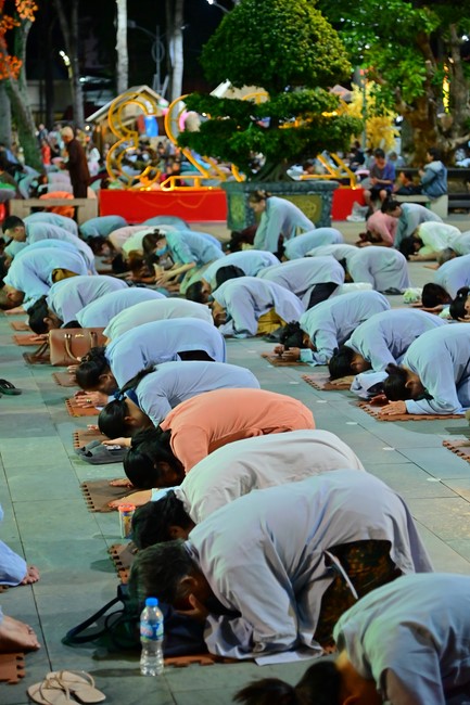 Repentance ceremony on intercalary Feb. 14th, Year of the Cat