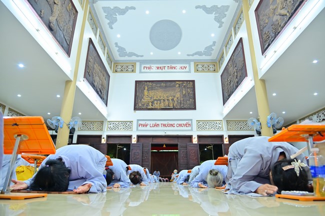 Repentance ceremony on intercalary Feb. 14th, Year of the Cat