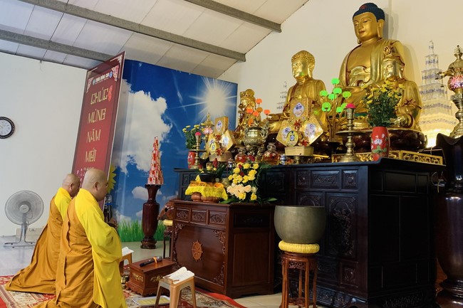 Repentant Ceremony on (intercalary) Feb. 14th, Year of the Cat at Dong Cao pagoda