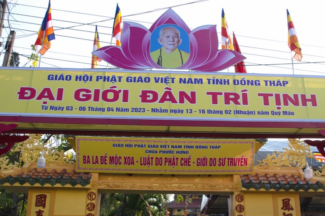 Receiving precepts from Tri Tinh precepts Altar in Dong Thap of Hoang Phap Pagoda monks