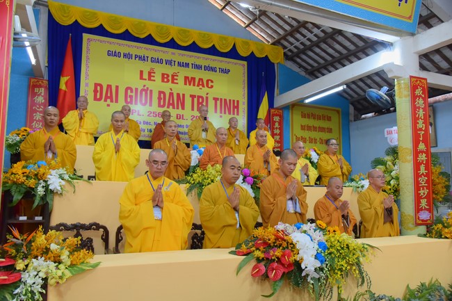 Receiving precepts from Tri Tinh precepts Altar in Dong Thap of Hoang Phap Pagoda monks