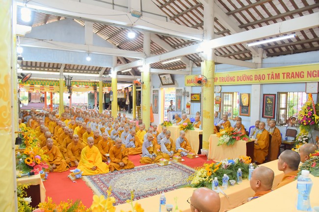 Receiving precepts from Tri Tinh precepts Altar in Dong Thap of Hoang Phap Pagoda monks
