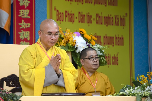 Receiving precepts from Tri Tinh precepts Altar in Dong Thap of Hoang Phap Pagoda monks