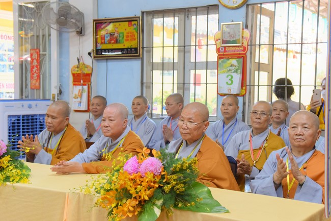 Receiving precepts from Tri Tinh precepts Altar in Dong Thap of Hoang Phap Pagoda monks