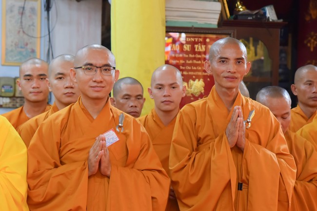 Receiving precepts from Tri Tinh precepts Altar in Dong Thap of Hoang Phap Pagoda monks