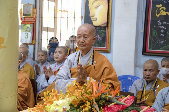 Receiving precepts from Tri Tinh precepts Altar in Dong Thap of Hoang Phap Pagoda monks