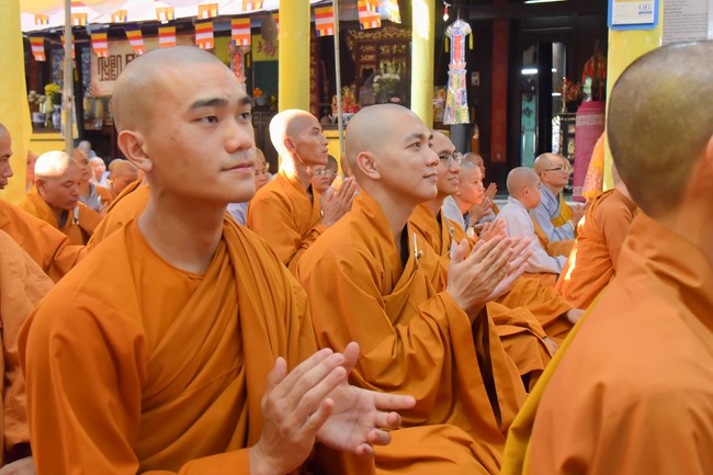 Receiving precepts from Tri Tinh precepts Altar in Dong Thap of Hoang Phap Pagoda monks