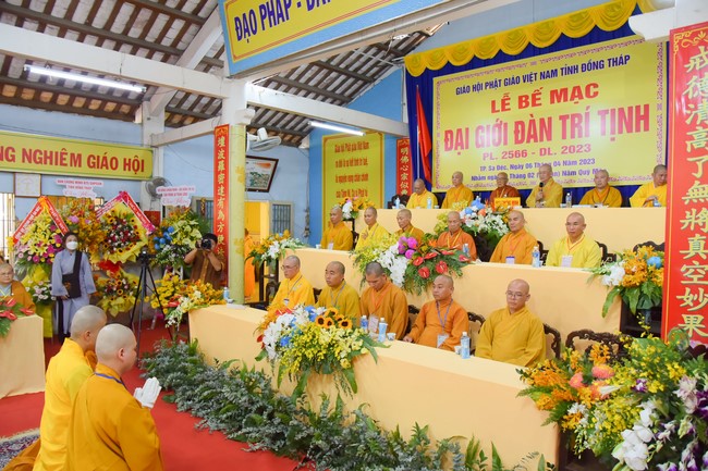 Receiving precepts from Tri Tinh precepts Altar in Dong Thap of Hoang Phap Pagoda monks