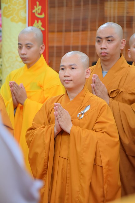 Receiving precepts from Tri Tinh precepts Altar in Dong Thap of Hoang Phap Pagoda monks