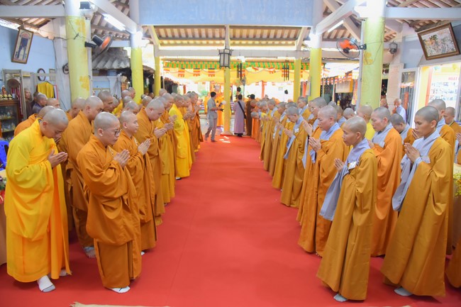 Receiving precepts from Tri Tinh precepts Altar in Dong Thap of Hoang Phap Pagoda monks