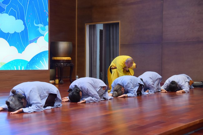 Opening the 99th Seven - Day Retreat