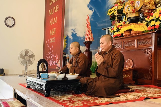 Chùa Đống Cao – Thanh Hóa: Khóa tu niệm Phật một ngày – Lễ Quy y Tam bảo (lần 1)