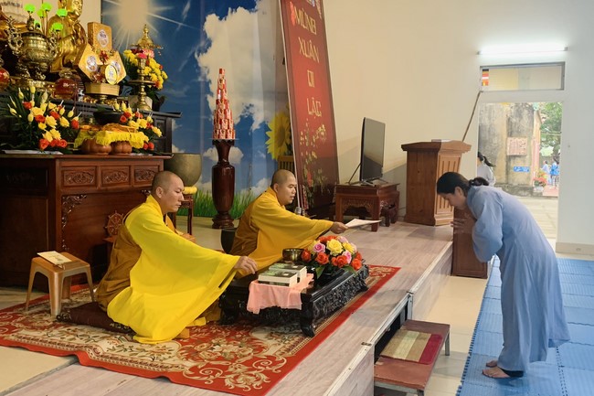 Chùa Đống Cao – Thanh Hóa: Khóa tu niệm Phật một ngày – Lễ Quy y Tam bảo (lần 1)