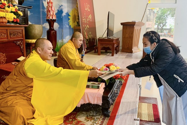 Chùa Đống Cao – Thanh Hóa: Khóa tu niệm Phật một ngày – Lễ Quy y Tam bảo (lần 1)