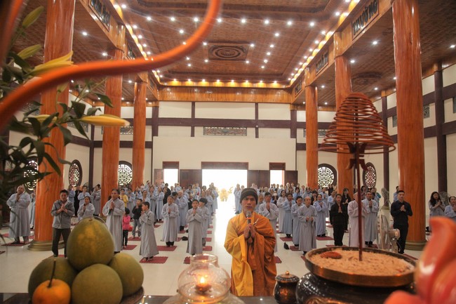 Chùa Giai Lam - Hà Tĩnh: Tu niệm Phật một ngày