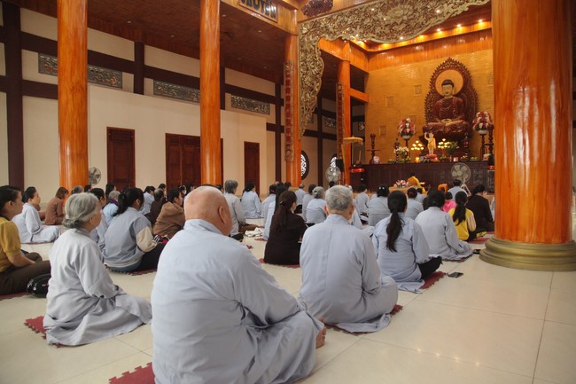 Chùa Giai Lam - Hà Tĩnh: Tu niệm Phật một ngày