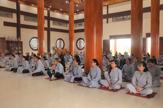 Chùa Giai Lam - Hà Tĩnh: Tu niệm Phật một ngày