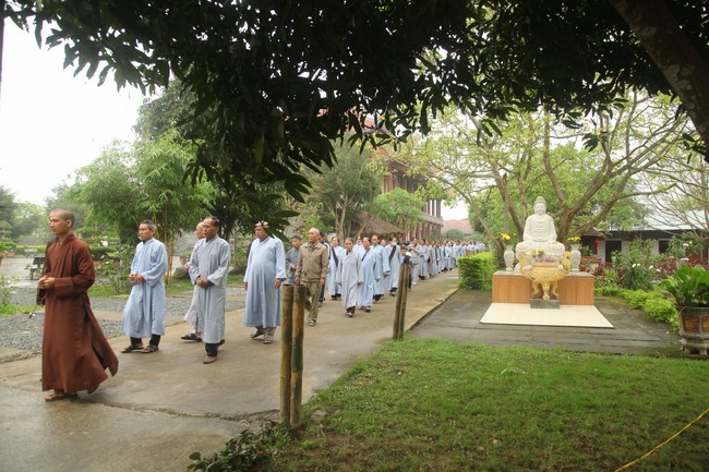Chùa Giai Lam - Hà Tĩnh: Tu niệm Phật một ngày