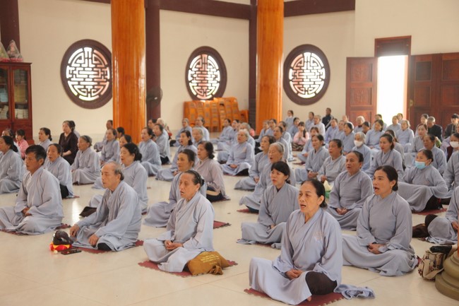 Chùa Giai Lam - Hà Tĩnh: Tu niệm Phật một ngày